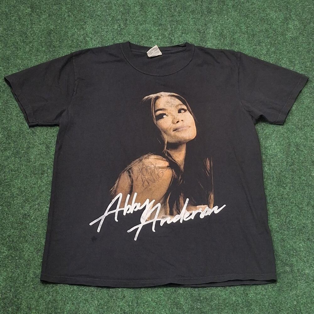 Abby Anderson Unisex Black Signed T-Shirt Size L